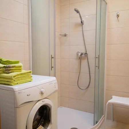 Garden Jansa דירה