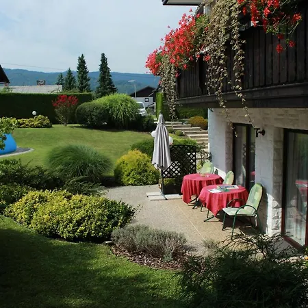 Garden Jansa Apartment