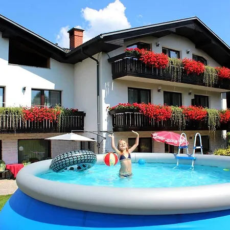 Garden Jansa Apartment *