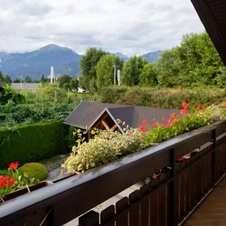 Garden Jansa Lejlighed